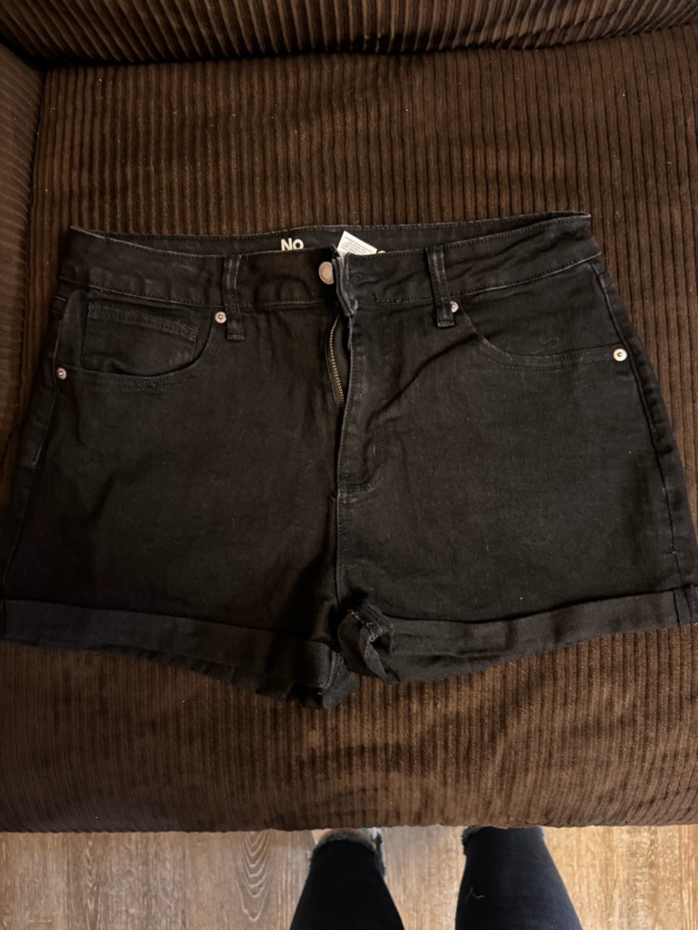 No Boundaries Black Denim Roll-Cuff Women's Shorts